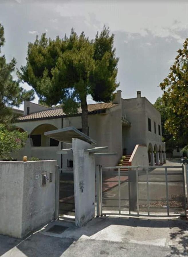 Ari B&B Montesilvano Marina Dış mekan fotoğraf